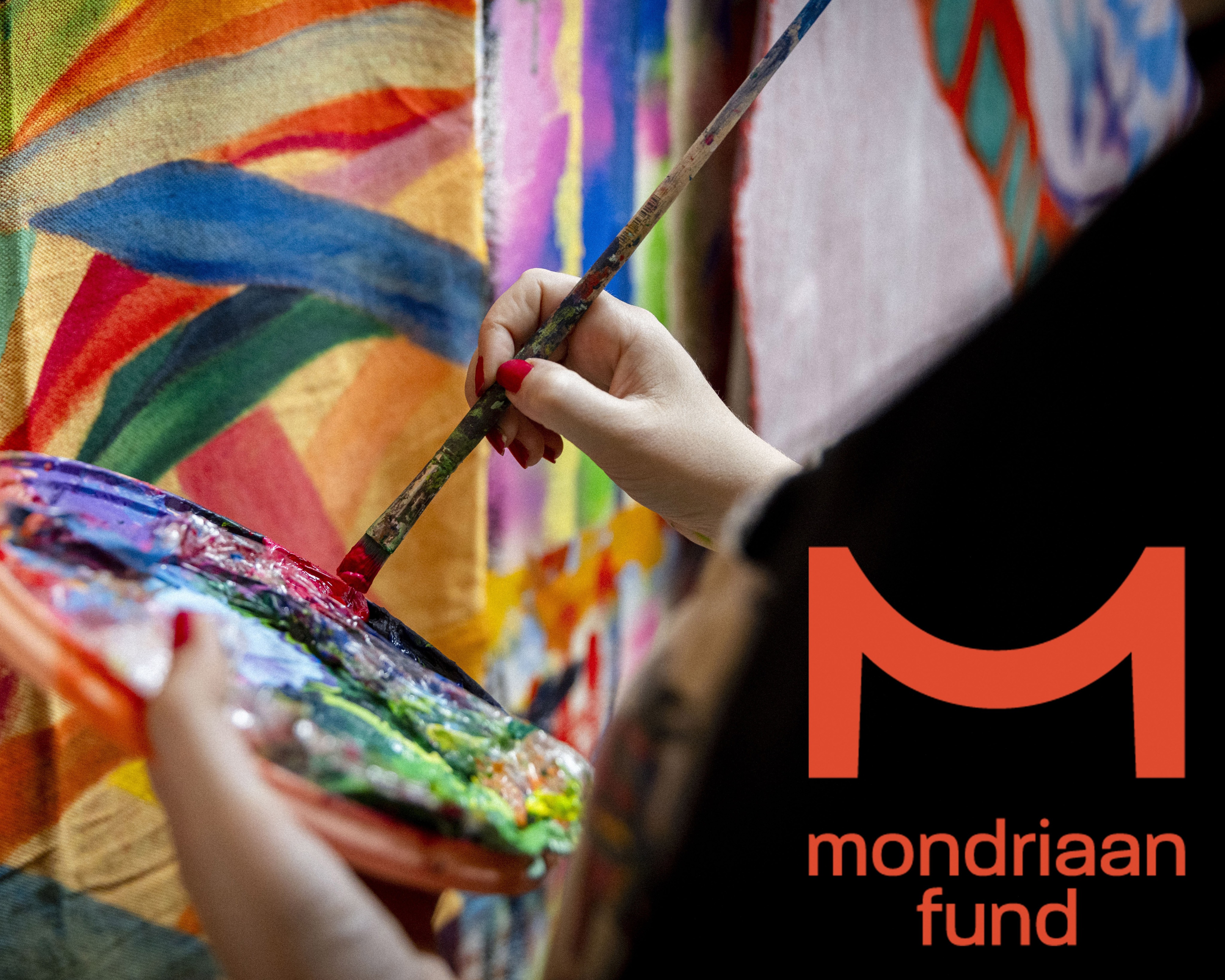 Very grateful to share that I have received the Voucher Development from the @mondriaanfonds, the Dutch public fund for visual art and cultural heritage, to fulfill a longstanding wish: to start working with oil paint. I am really looking forward to experimenting with new textures, colors, patterns, and compositions. 
More coming soon!

Photo by Lize Kraan